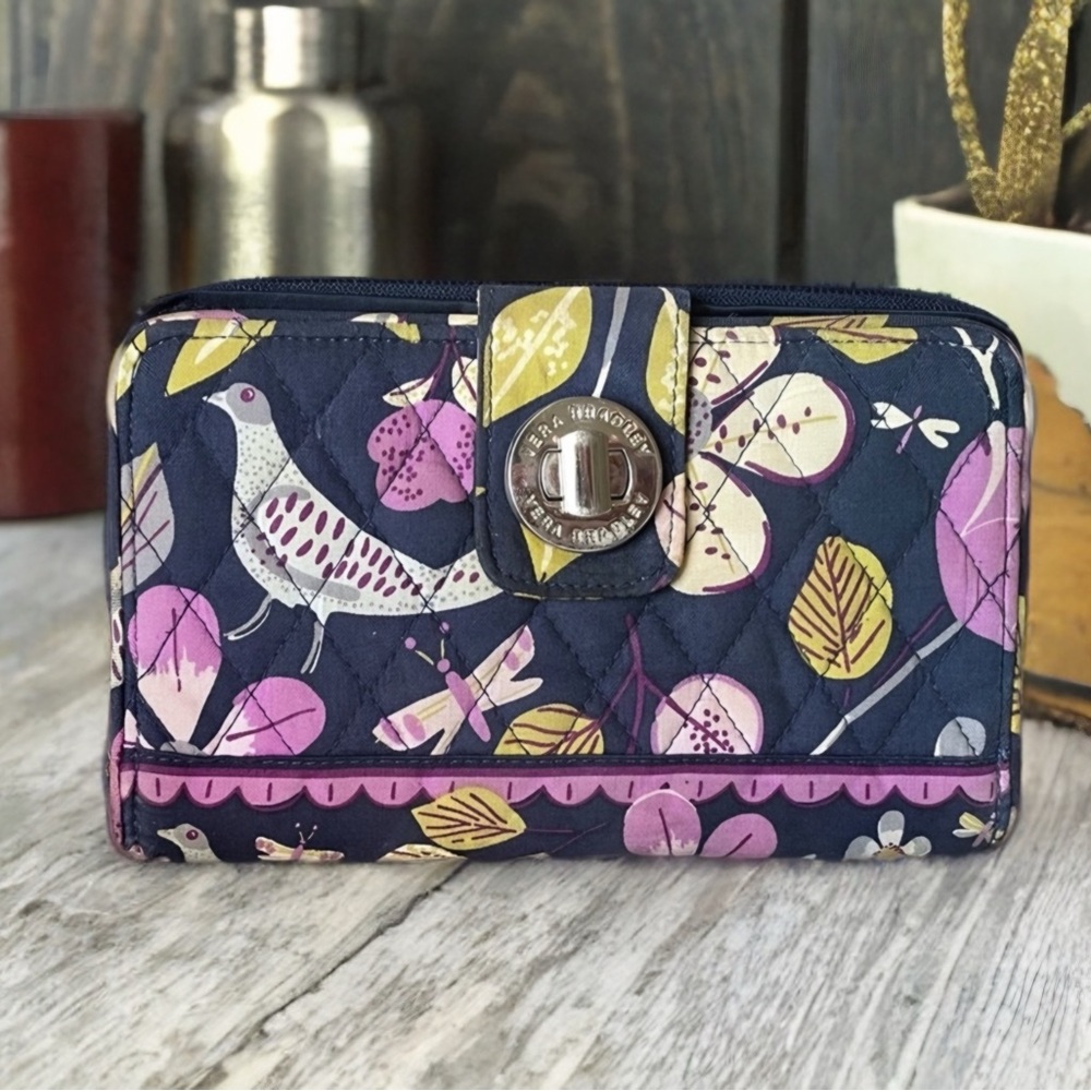 Vera Bradley, Turn-lock Wallet, Floral Nightingale